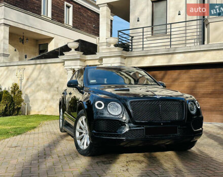 Черный Бентли Бентайга, объемом двигателя 5.95 л и пробегом 160 тыс. км за 89000 $, фото 14 на Automoto.ua
