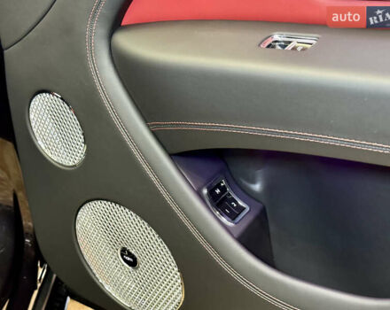 Чорний Бентлі Бентайга, об'ємом двигуна 4 л та пробігом 6 тис. км за 250000 $, фото 71 на Automoto.ua