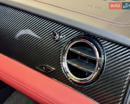 Чорний Бентлі Бентайга, об'ємом двигуна 4 л та пробігом 6 тис. км за 250000 $, фото 72 на Automoto.ua