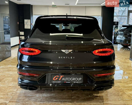 Чорний Бентлі Бентайга, об'ємом двигуна 4 л та пробігом 6 тис. км за 250000 $, фото 16 на Automoto.ua