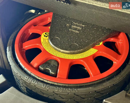 Чорний Бентлі Бентайга, об'ємом двигуна 4 л та пробігом 6 тис. км за 250000 $, фото 62 на Automoto.ua