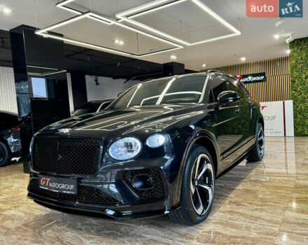 Чорний Бентлі Бентайга, об'ємом двигуна 4 л та пробігом 6 тис. км за 250000 $, фото 6 на Automoto.ua
