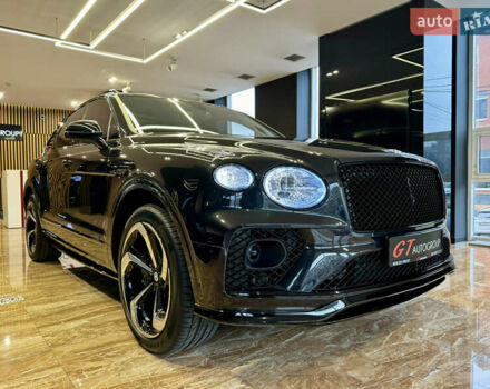 Чорний Бентлі Бентайга, об'ємом двигуна 4 л та пробігом 6 тис. км за 250000 $, фото 23 на Automoto.ua