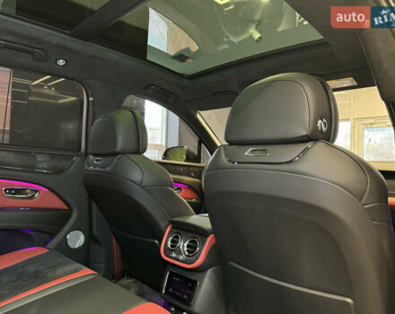 Чорний Бентлі Бентайга, об'ємом двигуна 4 л та пробігом 6 тис. км за 250000 $, фото 66 на Automoto.ua