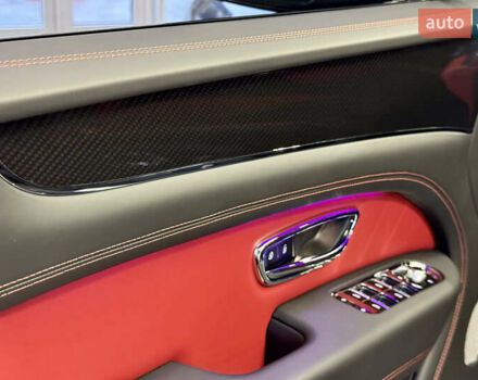 Чорний Бентлі Бентайга, об'ємом двигуна 4 л та пробігом 6 тис. км за 250000 $, фото 26 на Automoto.ua