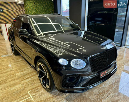 Чорний Бентлі Бентайга, об'ємом двигуна 4 л та пробігом 6 тис. км за 250000 $, фото 22 на Automoto.ua