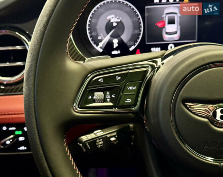 Чорний Бентлі Бентайга, об'ємом двигуна 4 л та пробігом 6 тис. км за 250000 $, фото 40 на Automoto.ua