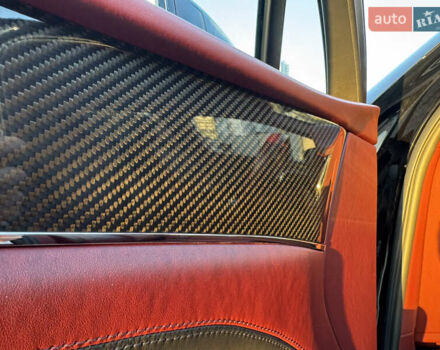 Черный Бентли Бентайга, объемом двигателя 5.95 л и пробегом 15 тыс. км за 220000 $, фото 18 на Automoto.ua