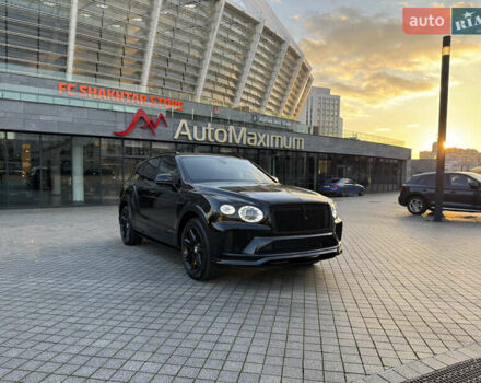 Черный Бентли Бентайга, объемом двигателя 5.95 л и пробегом 15 тыс. км за 220000 $, фото 1 на Automoto.ua