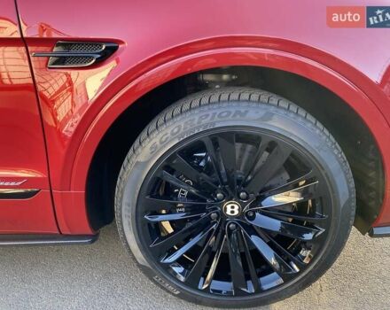 Бентли Бентайга 2019 в Одессе на Automoto.ua Красный Бентли Бентайга, объемом двигателя 6 л и пробегом 10 тыс. км за 329609 $, фото 6 на Automoto.ua