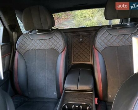 Бентли Бентайга 2019 в Одессе на Automoto.ua Красный Бентли Бентайга, объемом двигателя 6 л и пробегом 10 тыс. км за 329609 $, фото 32 на Automoto.ua