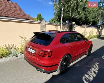 Бентли Бентайга 2019 в Одессе на Automoto.ua Красный Бентли Бентайга, объемом двигателя 6 л и пробегом 10 тыс. км за 329609 $, фото 7 на Automoto.ua