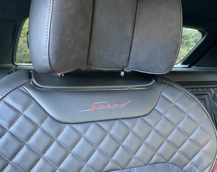 Бентли Бентайга 2019 в Одессе на Automoto.ua Красный Бентли Бентайга, объемом двигателя 6 л и пробегом 10 тыс. км за 329609 $, фото 23 на Automoto.ua