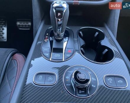 Бентли Бентайга 2019 в Одессе на Automoto.ua Красный Бентли Бентайга, объемом двигателя 6 л и пробегом 10 тыс. км за 329609 $, фото 37 на Automoto.ua