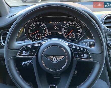 Бентли Бентайга 2019 в Одессе на Automoto.ua Красный Бентли Бентайга, объемом двигателя 6 л и пробегом 10 тыс. км за 329609 $, фото 31 на Automoto.ua