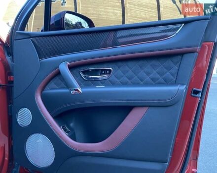 Бентли Бентайга 2019 в Одессе на Automoto.ua Красный Бентли Бентайга, объемом двигателя 6 л и пробегом 10 тыс. км за 329609 $, фото 27 на Automoto.ua