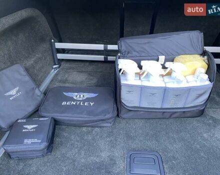 Бентли Бентайга 2019 в Одессе на Automoto.ua Красный Бентли Бентайга, объемом двигателя 6 л и пробегом 10 тыс. км за 329609 $, фото 33 на Automoto.ua