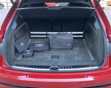 Бентли Бентайга 2019 в Одессе на Automoto.ua Красный Бентли Бентайга, объемом двигателя 6 л и пробегом 10 тыс. км за 329609 $, фото 35 на Automoto.ua