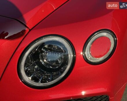 Бентли Бентайга 2019 в Одессе на Automoto.ua Красный Бентли Бентайга, объемом двигателя 6 л и пробегом 10 тыс. км за 329609 $, фото 9 на Automoto.ua