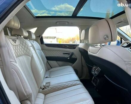 Бентли Бентайга, объемом двигателя 6 л и пробегом 90 тыс. км за 92000 $, фото 18 на Automoto.ua