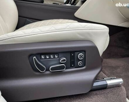 Бентли Бентайга, объемом двигателя 4 л и пробегом 65 тыс. км за 155000 $, фото 20 на Automoto.ua