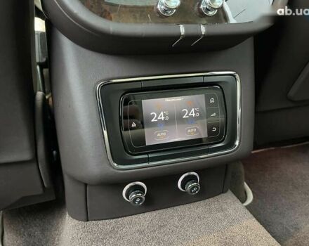 Бентли Бентайга, объемом двигателя 4 л и пробегом 65 тыс. км за 155000 $, фото 28 на Automoto.ua