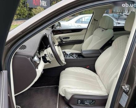 Бентли Бентайга, объемом двигателя 4 л и пробегом 65 тыс. км за 155000 $, фото 17 на Automoto.ua