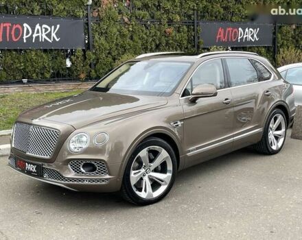 Бентли Бентайга, объемом двигателя 4 л и пробегом 65 тыс. км за 155000 $, фото 1 на Automoto.ua