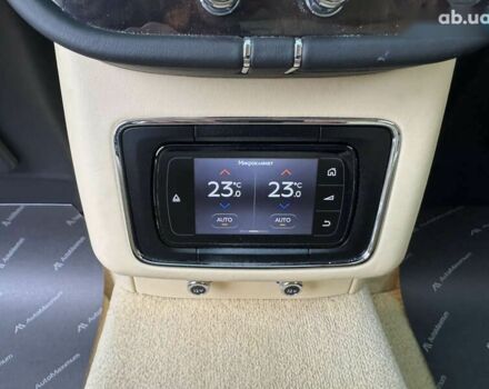 Бентлі Бентайга, об'ємом двигуна 6 л та пробігом 44 тис. км за 119999 $, фото 25 на Automoto.ua