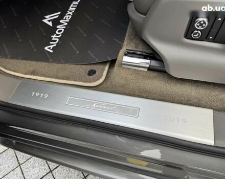 Бентли Бентайга, объемом двигателя 6 л и пробегом 49 тыс. км за 179000 $, фото 19 на Automoto.ua