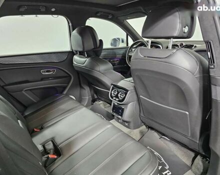 Бентли Бентайга, объемом двигателя 0 л и пробегом 44 тыс. км за 171999 $, фото 13 на Automoto.ua