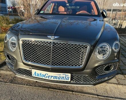 Бентли Бентайга, объемом двигателя 4 л и пробегом 2 тыс. км за 211883 $, фото 29 на Automoto.ua