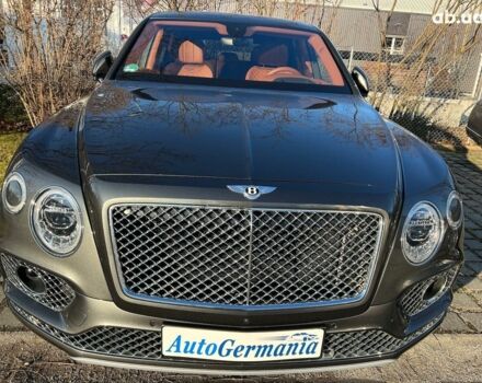 Бентли Бентайга, объемом двигателя 4 л и пробегом 2 тыс. км за 211883 $, фото 2 на Automoto.ua