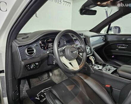 Бентли Бентайга, объемом двигателя 0 л и пробегом 44 тыс. км за 171999 $, фото 20 на Automoto.ua