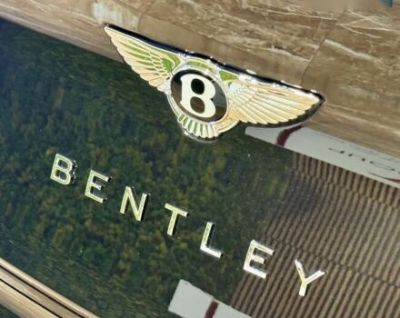Бентли Бентайга, объемом двигателя 4 л и пробегом 6 тыс. км за 250000 $, фото 18 на Automoto.ua