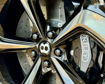 Бентли Бентайга, объемом двигателя 4 л и пробегом 6 тыс. км за 250000 $, фото 9 на Automoto.ua