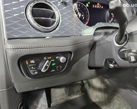 Бентли Бентайга, объемом двигателя 0 л и пробегом 44 тыс. км за 171999 $, фото 23 на Automoto.ua