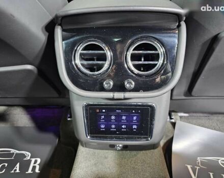 Бентли Бентайга, объемом двигателя 0 л и пробегом 44 тыс. км за 171999 $, фото 14 на Automoto.ua