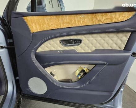 Бентли Бентайга, объемом двигателя 4 л и пробегом 8 тыс. км за 209999 $, фото 17 на Automoto.ua