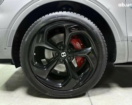 Бентлі Бентайга, об'ємом двигуна 4 л та пробігом 25 тис. км за 199500 $, фото 25 на Automoto.ua