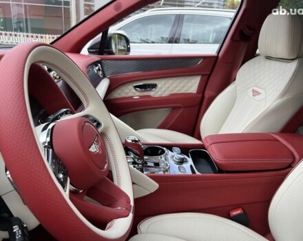 Бентли Бентайга 2022 в Киеве на Automoto.ua Бентли Бентайга, объемом двигателя 4 л и пробегом 0 тыс. км за 322128 $, фото 36 на Automoto.ua