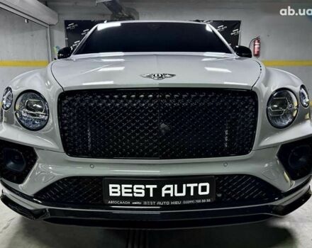 Бентлі Бентайга, об'ємом двигуна 4 л та пробігом 25 тис. км за 199500 $, фото 1 на Automoto.ua