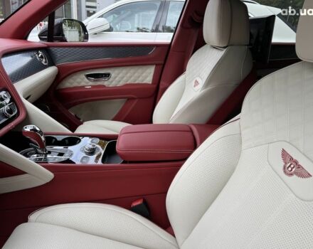 Бентли Бентайга 2022 в Киеве на Automoto.ua Бентли Бентайга, объемом двигателя 4 л и пробегом 0 тыс. км за 322128 $, фото 37 на Automoto.ua