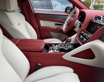 Бентли Бентайга 2022 в Киеве на Automoto.ua Бентли Бентайга, объемом двигателя 4 л и пробегом 0 тыс. км за 322128 $, фото 2 на Automoto.ua