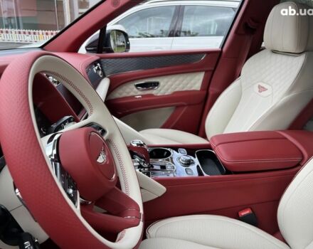 Бентли Бентайга 2022 в Киеве на Automoto.ua Бентли Бентайга, объемом двигателя 4 л и пробегом 0 тыс. км за 322128 $, фото 23 на Automoto.ua