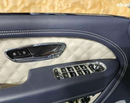 Бентли Бентайга, объемом двигателя 4 л и пробегом 8 тыс. км за 209999 $, фото 24 на Automoto.ua