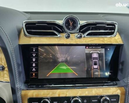 Бентли Бентайга, объемом двигателя 4 л и пробегом 8 тыс. км за 209999 $, фото 28 на Automoto.ua