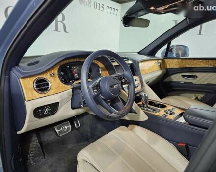 Бентли Бентайга, объемом двигателя 4 л и пробегом 8 тыс. км за 209999 $, фото 21 на Automoto.ua