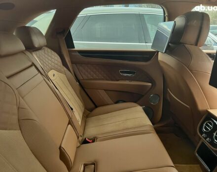 Бентли Бентайга 2023 в Киеве на Automoto.ua Бентли Бентайга, объемом двигателя 4 л и пробегом 1 тыс. км за 317128 $, фото 18 на Automoto.ua