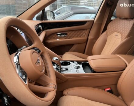 Бентли Бентайга 2023 в Киеве на Automoto.ua Бентли Бентайга, объемом двигателя 4 л и пробегом 1 тыс. км за 317128 $, фото 27 на Automoto.ua